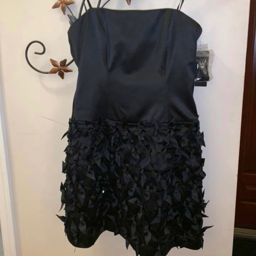 New with tags!! Laundry black dress size 0